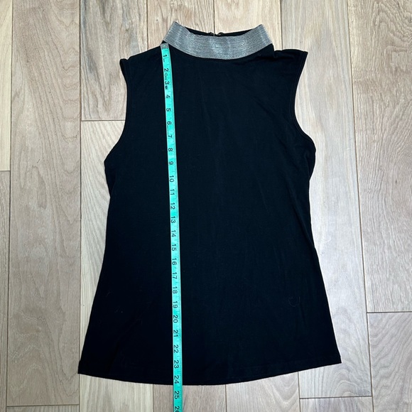 Gracia Black Metal Neck Trim Top - Picture 6 of 10